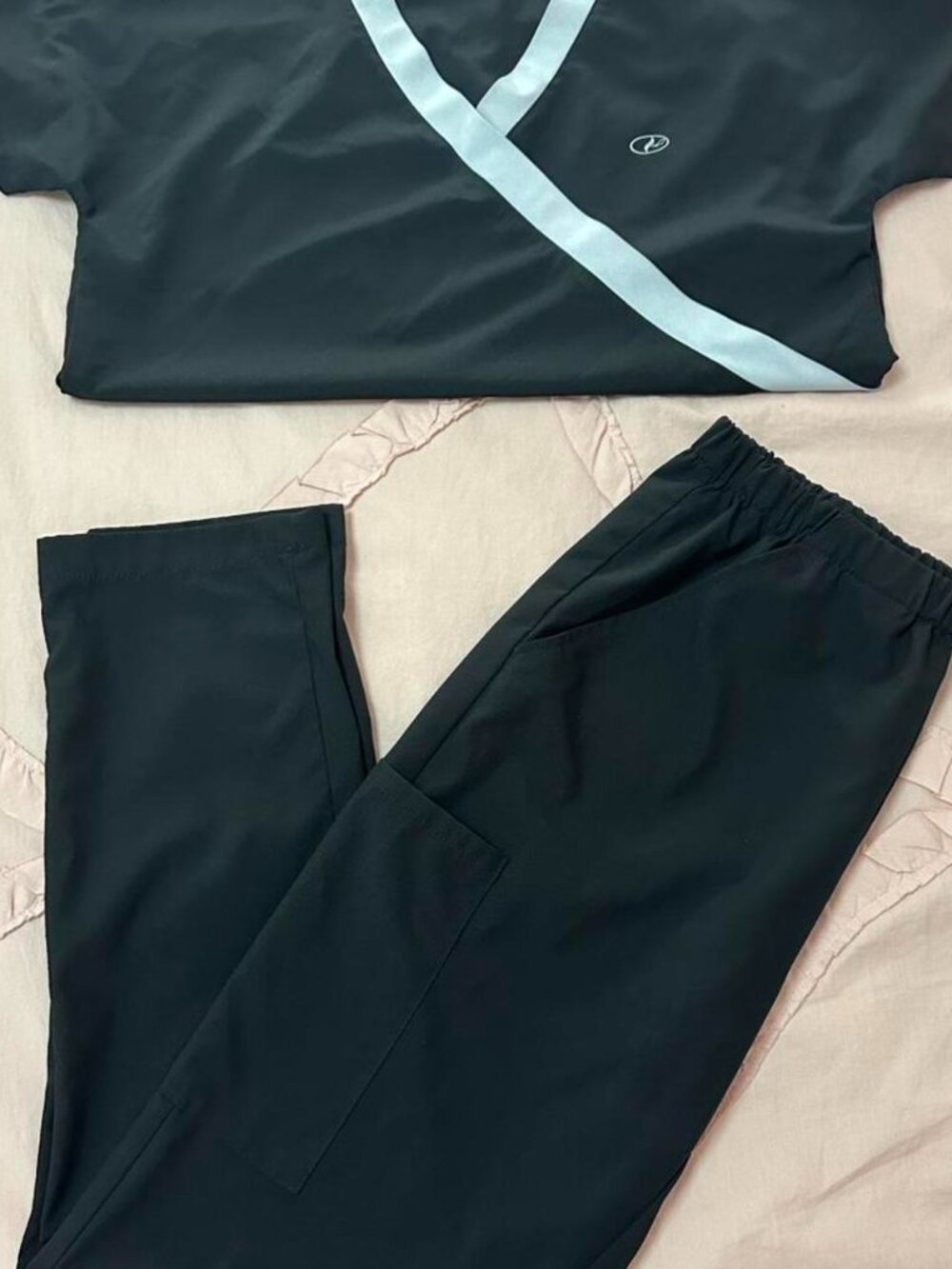 New York Laundry MEDics black cargo style scrub set.